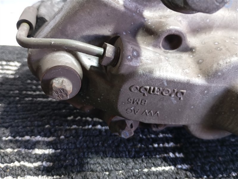 Суппорт тормозной Audi Q5 2013 8R