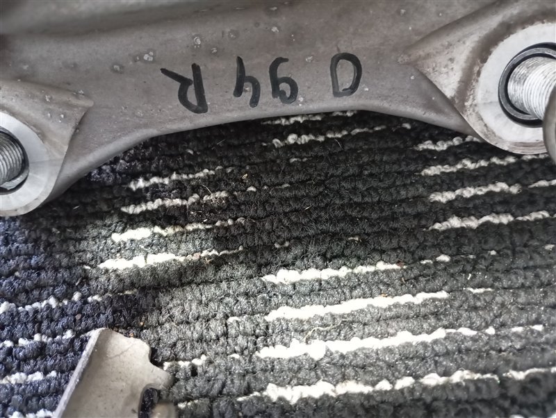 Суппорт тормозной Audi Q5 2013 8R