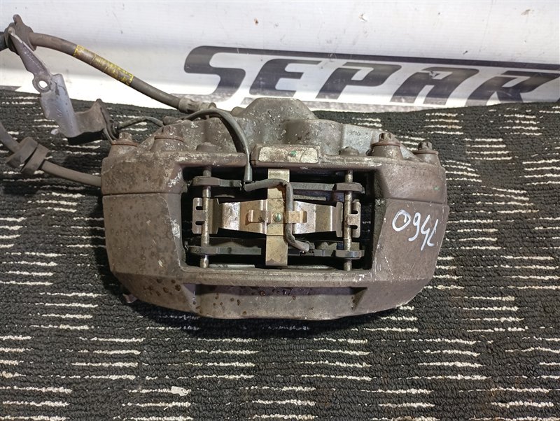 Суппорт тормозной Audi Q5 2013 8R