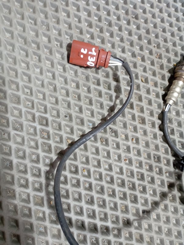 Датчик кислородный Audi A6 2010 C6