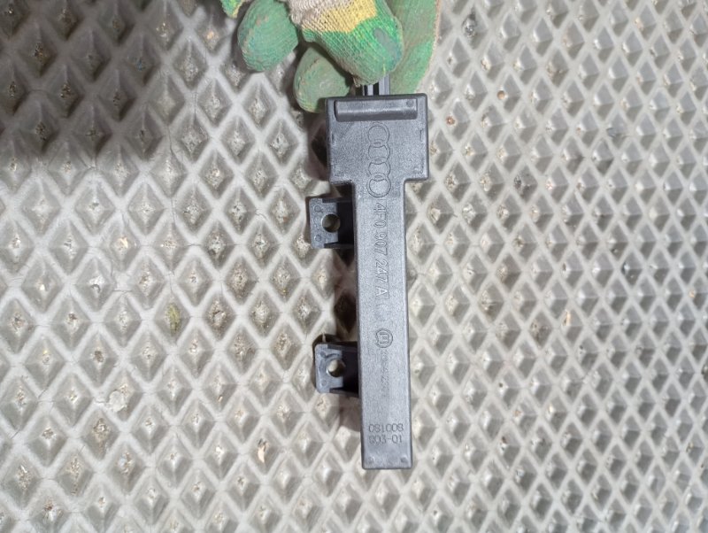 Антенна бесключевого доступа Audi A6 2010 C6