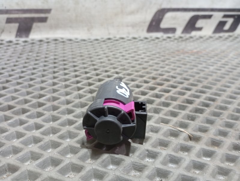 Концевик педали тормоза Audi A6 2010 C6