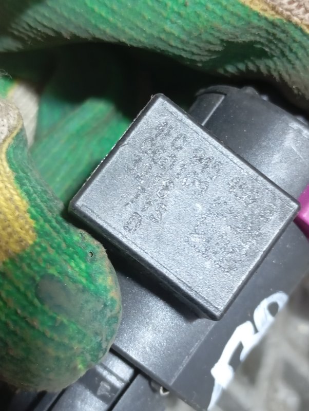 Концевик педали тормоза Audi A6 2010 C6