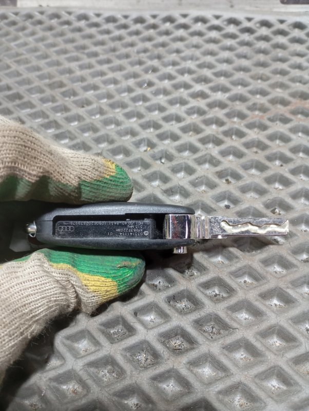 Ключ зажигания Audi A6 2010 C6