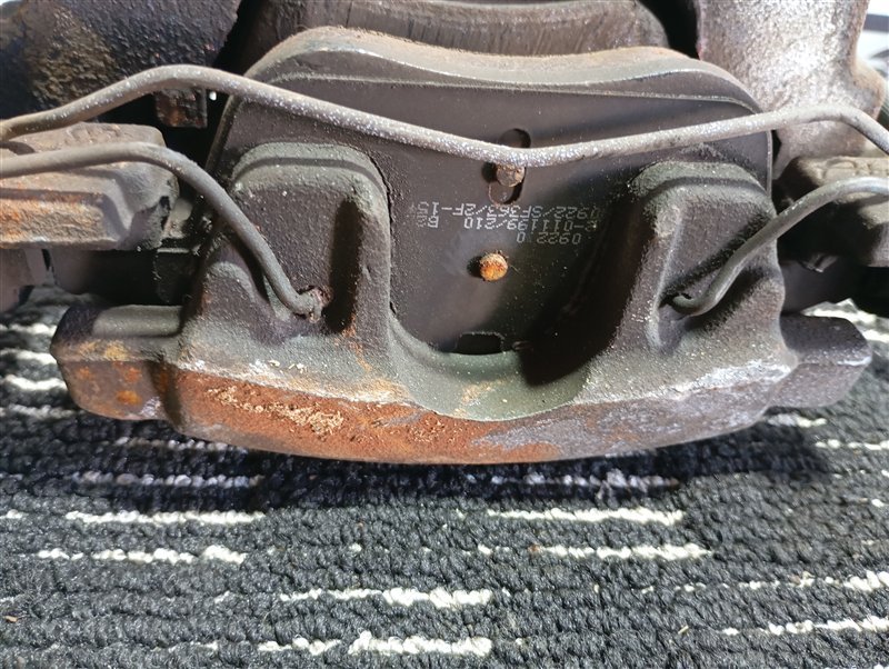 Суппорт тормозной Volkswagen Tiguan 2012 5N