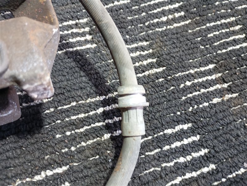 Суппорт тормозной Volkswagen Tiguan 2012 5N