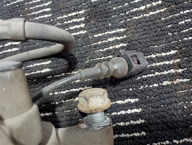 Суппорт тормозной Volkswagen Tiguan 2012 5N