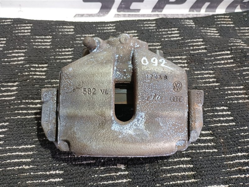 Суппорт тормозной Audi A3 2009 8P