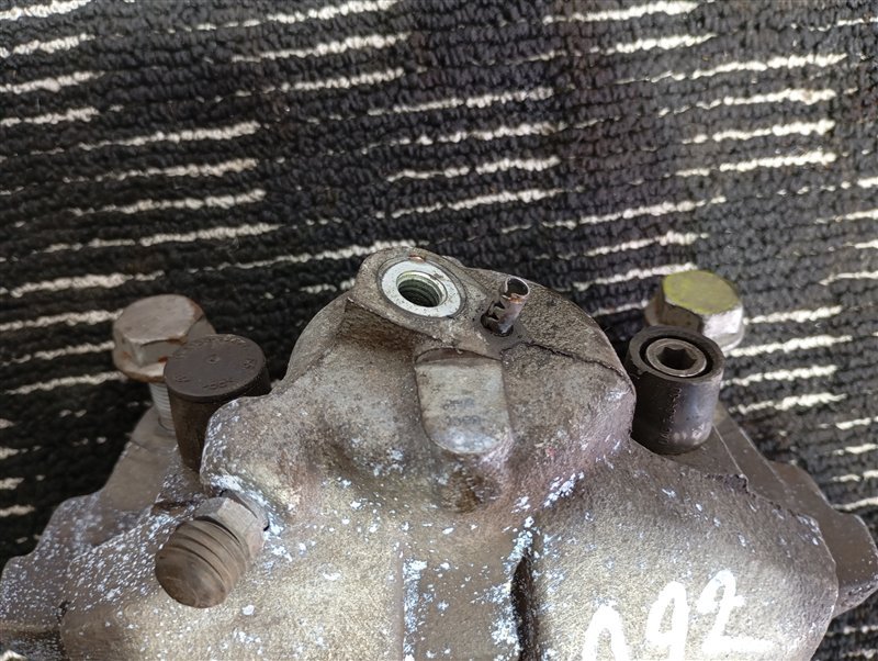 Суппорт тормозной Audi A3 2009 8P