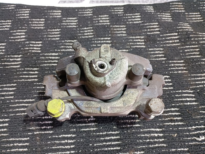 Суппорт тормозной Audi A3 2009 8P