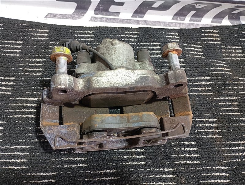 Суппорт тормозной Audi A3 2009 8P