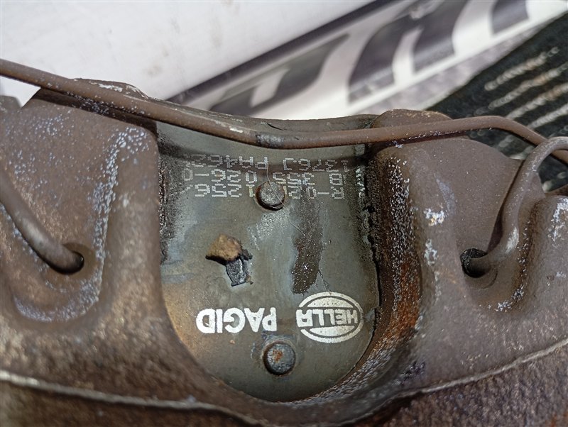 Суппорт тормозной Audi A3 2009 8P