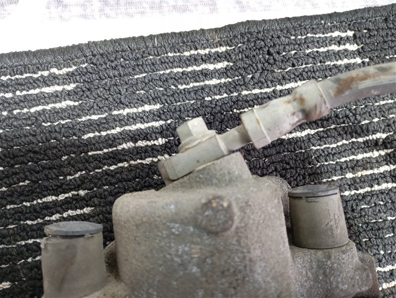 Суппорт тормозной Volkswagen Passat 2006 B6