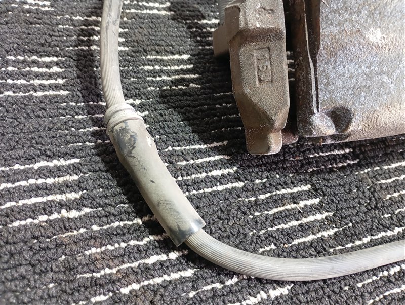 Суппорт тормозной Volkswagen Passat 2006 B6