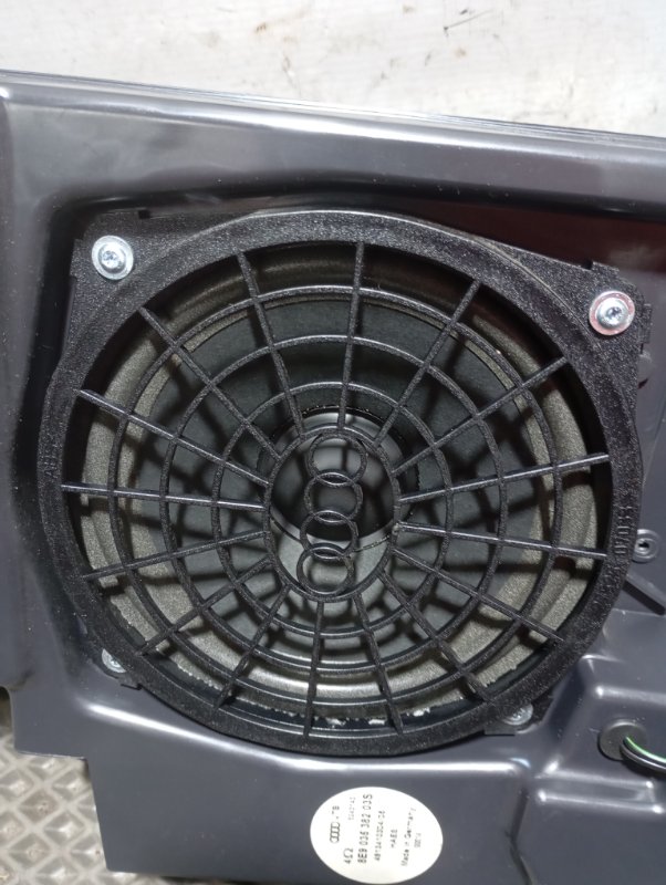 Сабвуфер Audi A4 2002 B6