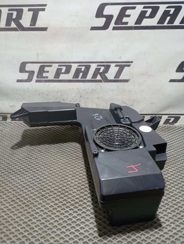 Сабвуфер Audi A4 2002 B6