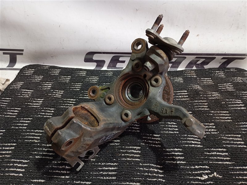 Кулак поворотный Volkswagen Touran 2011 1T