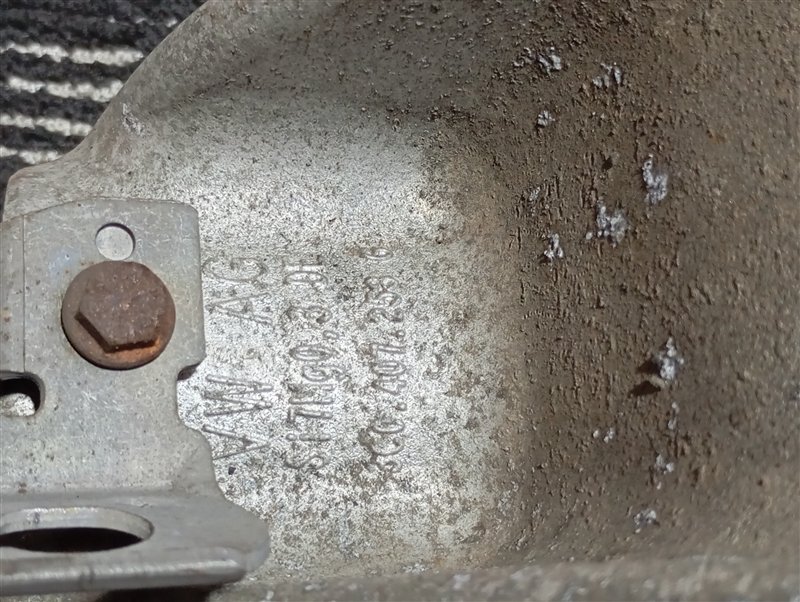 Кулак поворотный Volkswagen Passat 2006 B6