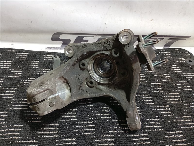 Кулак поворотный Volkswagen Passat 2006 B6