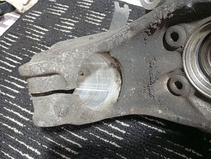 Кулак поворотный Volkswagen Passat 2006 B6