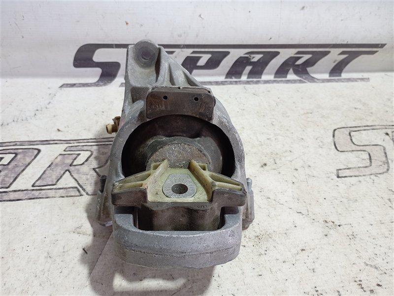 Подушка двигателя Audi A4 2016 B9