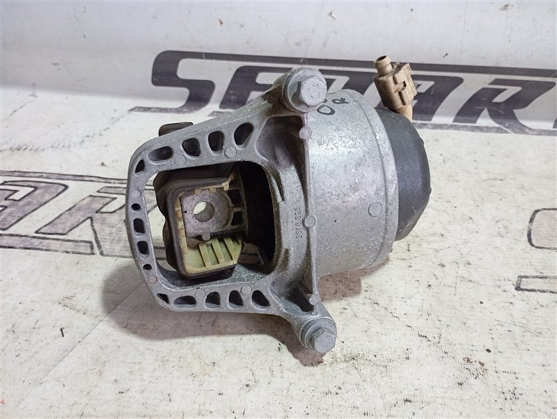 Подушка двигателя Audi A4 2016 B9