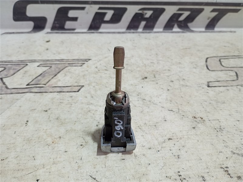 Личинка замка двери Volkswagen Passat 2002 B5