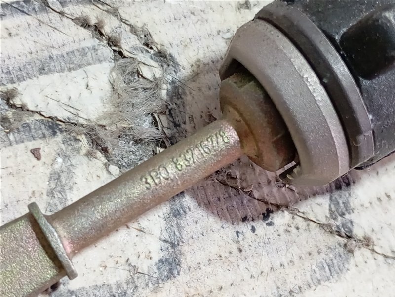 Личинка замка двери Volkswagen Passat 2002 B5