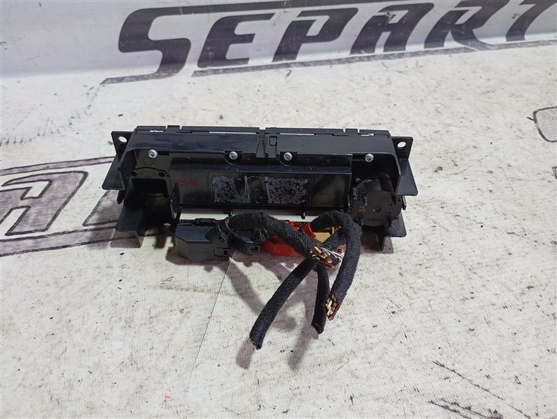 Блок управления климат-контролем Volkswagen Passat 2002 B5