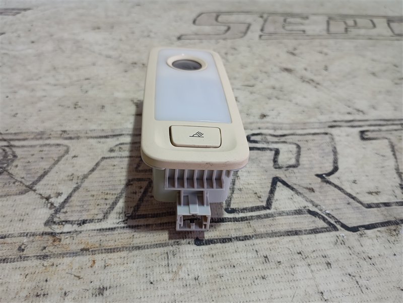 Плафон салона Audi Q5 2013 8R