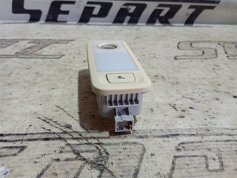 Плафон салона Audi Q5 2013 8R