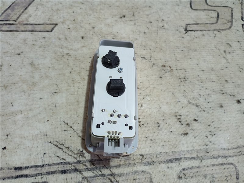 Плафон салона Audi Q5 2013 8R