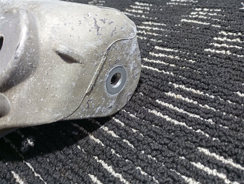 Опора стойки Volkswagen Touareg 2008