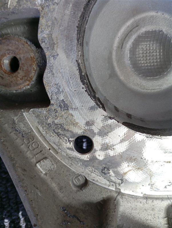 Опора стойки Volkswagen Touareg 2008