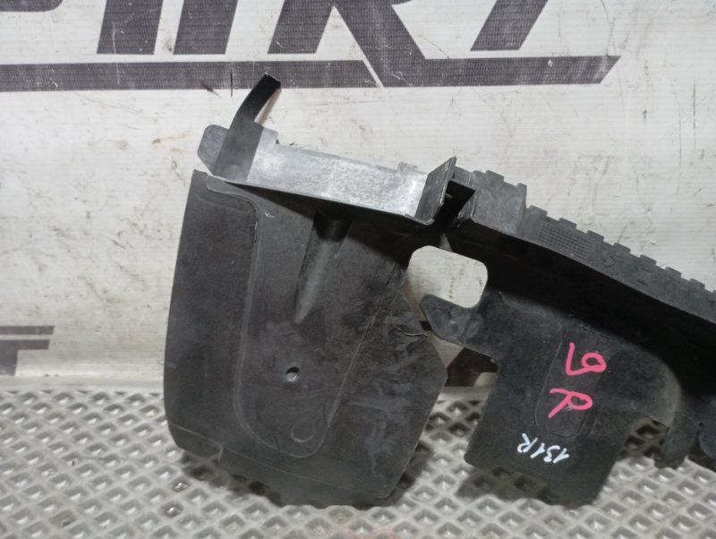 Дефлектор радиатора Audi A6 2007 C6