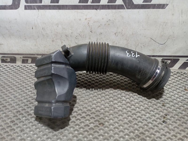 Патрубок воздушного фильтра Audi A4 2008 B8