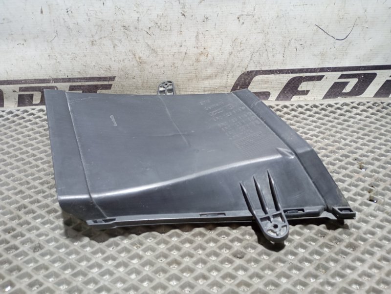 Воздухозаборник Audi Q5 2010 8R