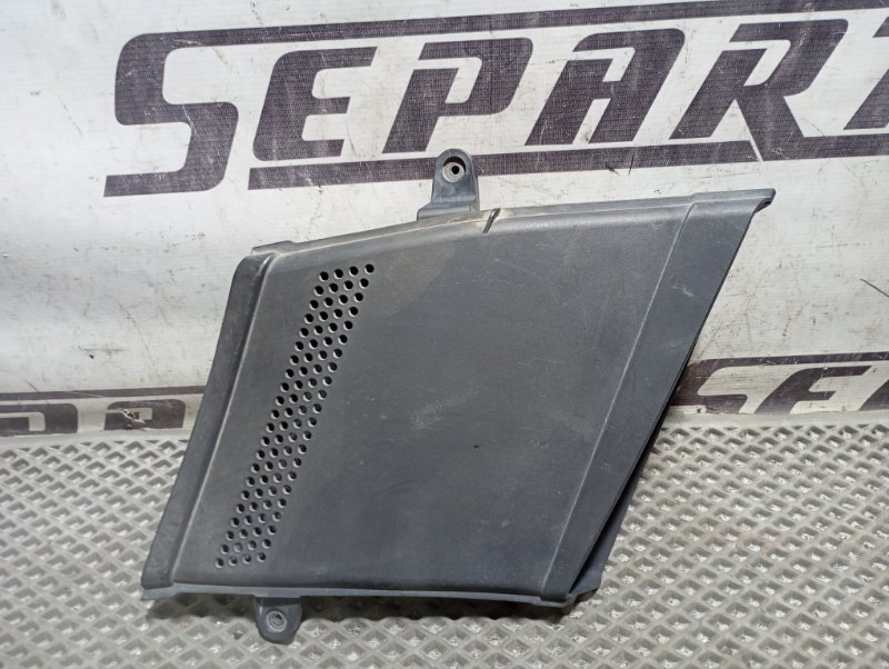 Воздухозаборник Audi Q5 2010 8R