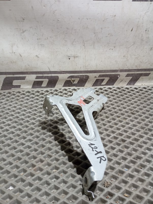 Кронштейн подушки безопасности Skoda Karoq 2024