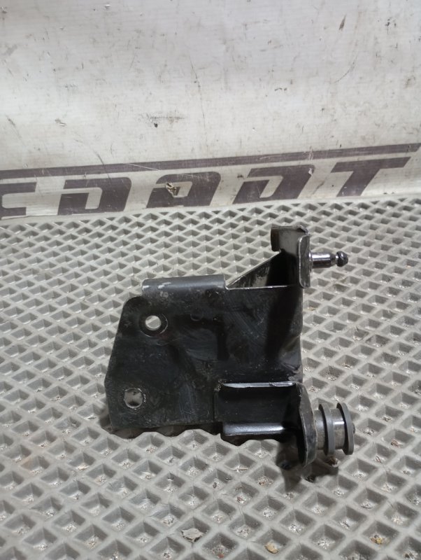 Кронштейн блока ABS Skoda Karoq 2024