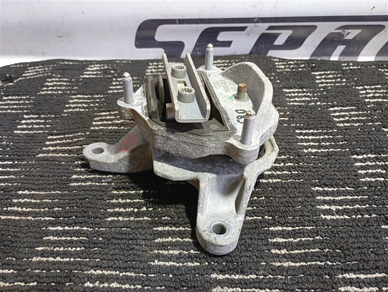 Подушка АКПП Audi Q5 2012 8R