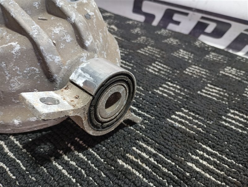 Опора стойки Audi Q7 2010 4L