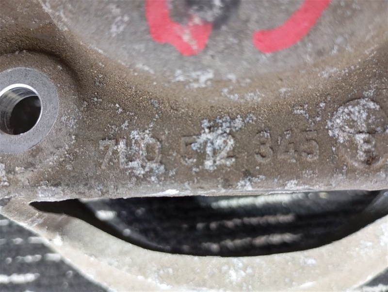 Опора стойки Audi Q7 2010 4L