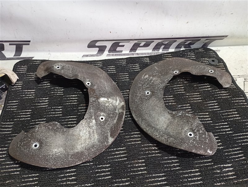 Пыльники тормозных дисков Audi Q5 2013 8R