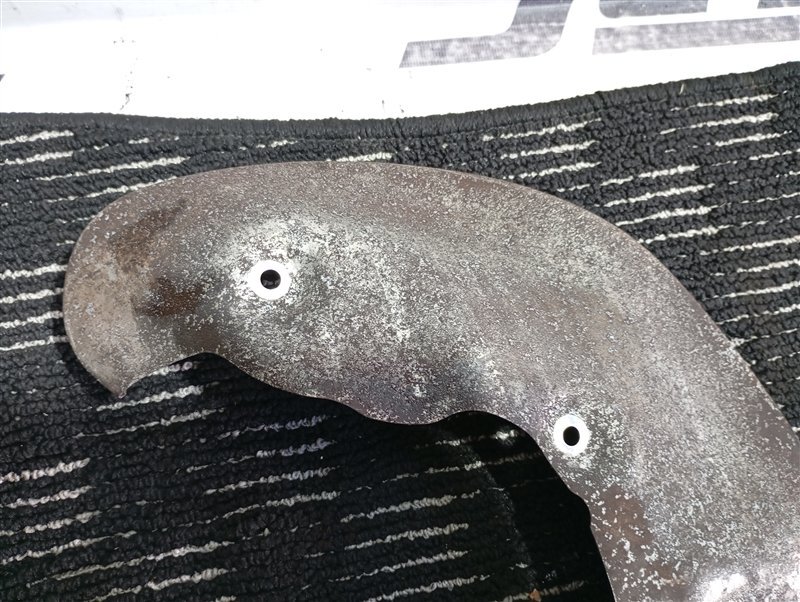 Пыльники тормозных дисков Audi Q5 2013 8R