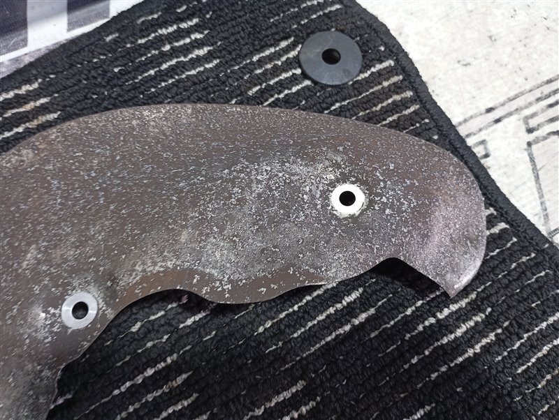 Пыльники тормозных дисков Audi Q5 2013 8R