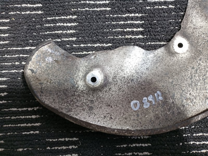 Пыльники тормозных дисков Audi Q5 2012 8R