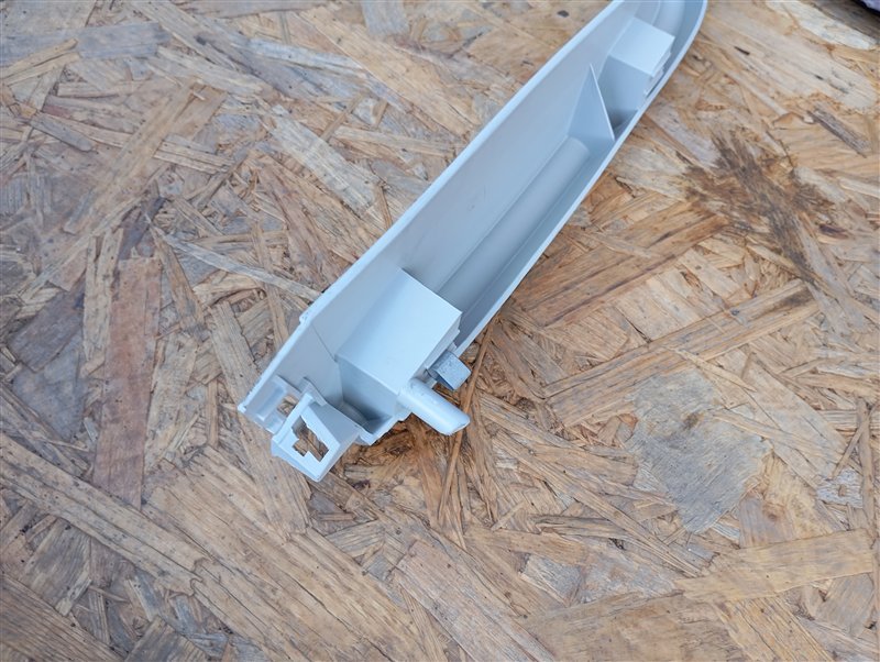 Обшивка двери багажника Volkswagen Touran 2011 1T