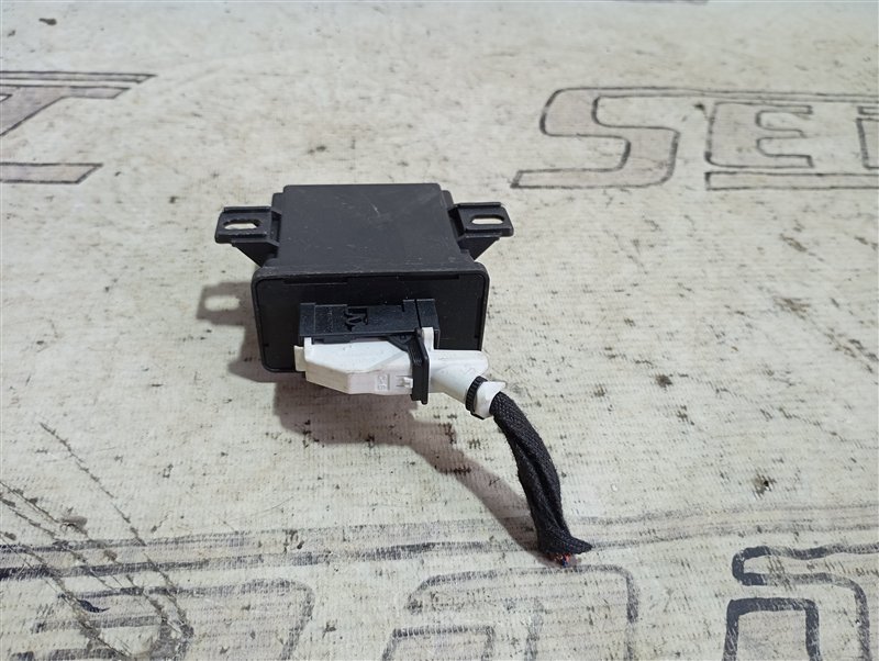 Блок управления светом Volkswagen Touareg 2008