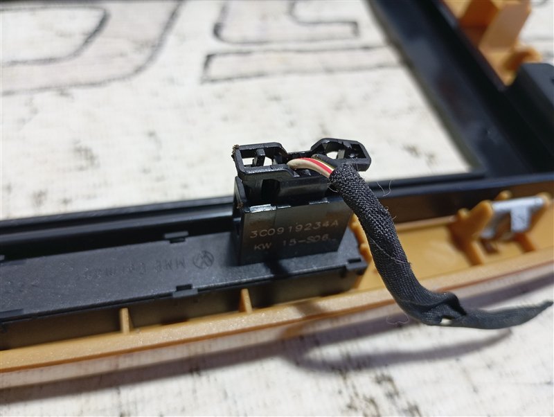 Рамка магнитолы Volkswagen Passat 2006 B6